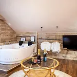 Apartment Casa Del Sol - Jacuzzi & Boho Elegance *